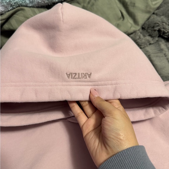 Aritzia Soft Pink Sweatfleece Hoodie size M - Picture 2 of 4
